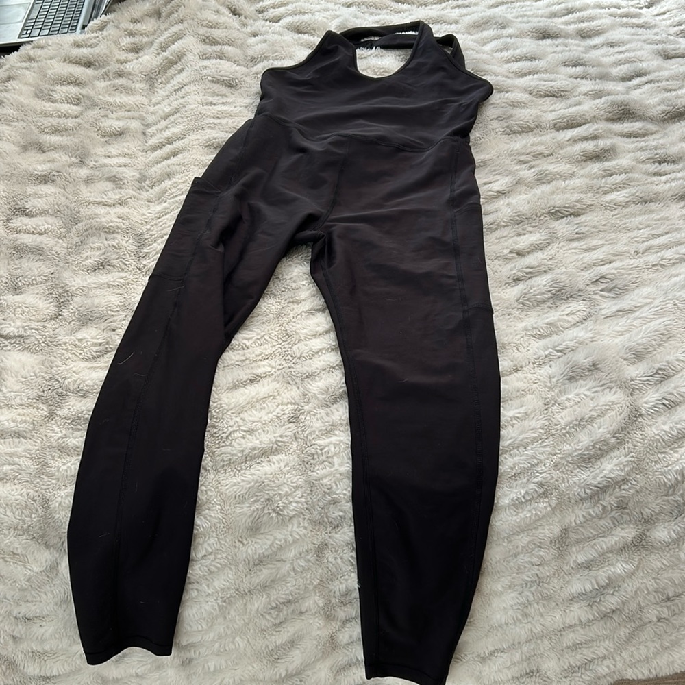 Athletic bodysuit